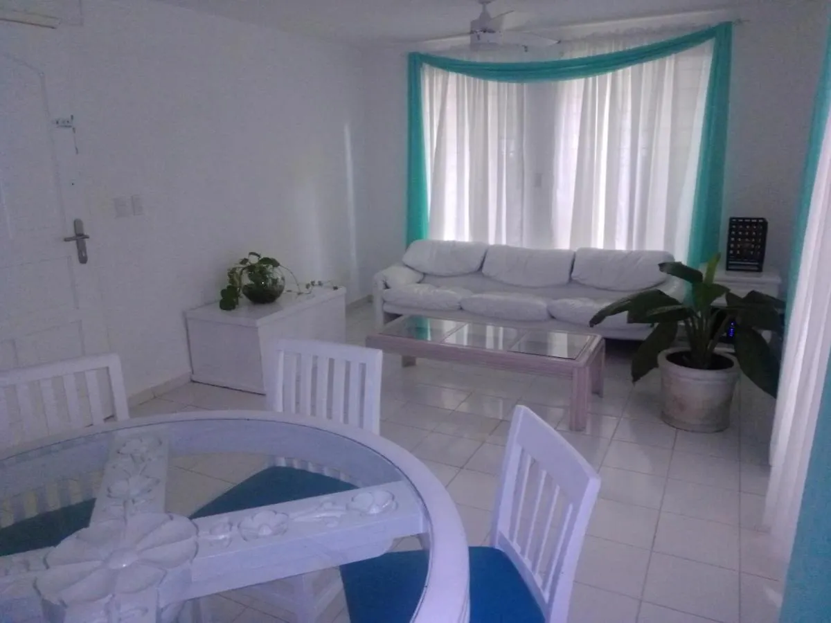 Cancun Villa De La Selva 0*,